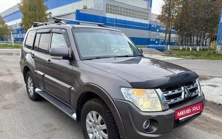 Mitsubishi Pajero IV, 2013 год, 2 100 000 рублей, 2 фотография
