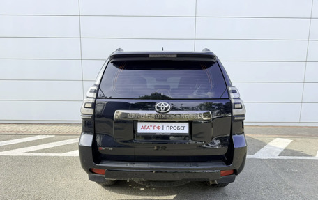 Toyota Land Cruiser Prado 150 рестайлинг 2, 2021 год, 6 400 000 рублей, 6 фотография