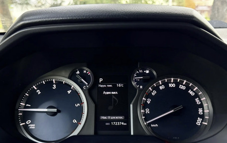 Toyota Land Cruiser Prado 150 рестайлинг 2, 2021 год, 6 400 000 рублей, 11 фотография