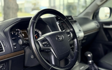 Toyota Land Cruiser Prado 150 рестайлинг 2, 2021 год, 6 400 000 рублей, 10 фотография