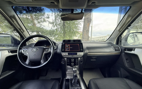 Toyota Land Cruiser Prado 150 рестайлинг 2, 2021 год, 6 400 000 рублей, 13 фотография