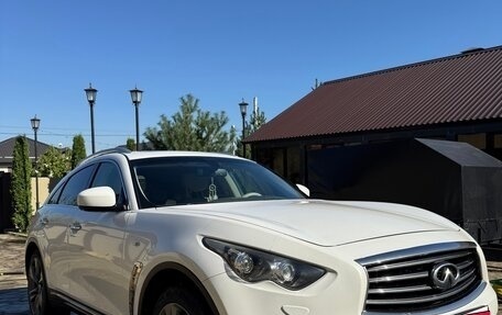 Infiniti FX II, 2011 год, 1 600 000 рублей, 4 фотография