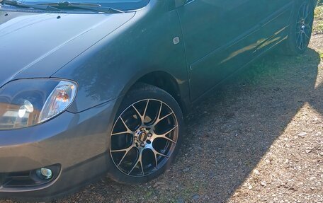 Toyota Corolla, 2004 год, 700 000 рублей, 7 фотография