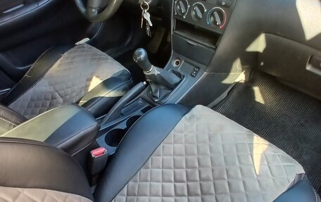 Toyota Corolla, 2004 год, 700 000 рублей, 9 фотография