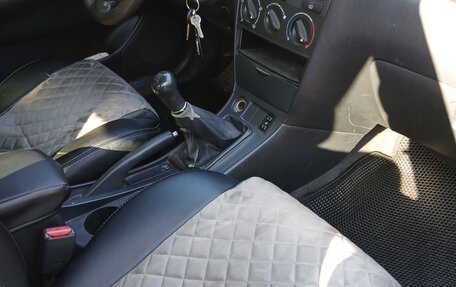 Toyota Corolla, 2004 год, 700 000 рублей, 11 фотография