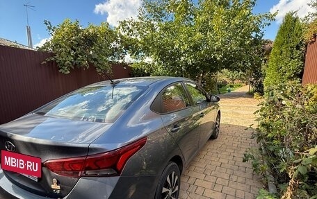 Hyundai Solaris II рестайлинг, 2018 год, 1 100 000 рублей, 6 фотография
