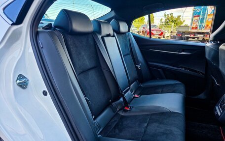 Toyota Camry, 2025 год, 4 750 000 рублей, 10 фотография
