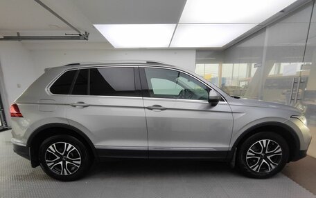 Volkswagen Tiguan II, 2021 год, 2 600 000 рублей, 5 фотография