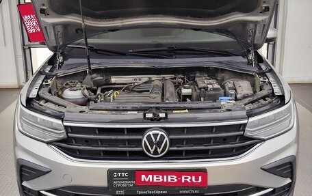 Volkswagen Tiguan II, 2021 год, 2 600 000 рублей, 11 фотография