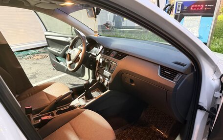 Skoda Octavia, 2014 год, 750 000 рублей, 17 фотография