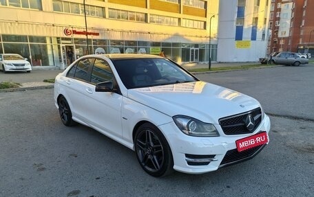 Mercedes-Benz C-Класс, 2011 год, 1 200 000 рублей, 1 фотография