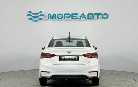 Hyundai Solaris II рестайлинг, 2017 год, 890 000 рублей, 6 фотография