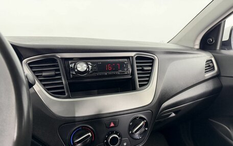 Hyundai Solaris II рестайлинг, 2017 год, 890 000 рублей, 12 фотография
