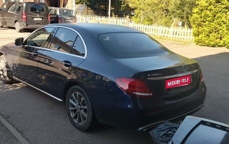 Mercedes-Benz E-Класс, 2017 год, 1 350 000 рублей, 3 фотография