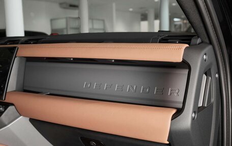 Land Rover Defender II, 2026 год, 16 400 000 рублей, 21 фотография