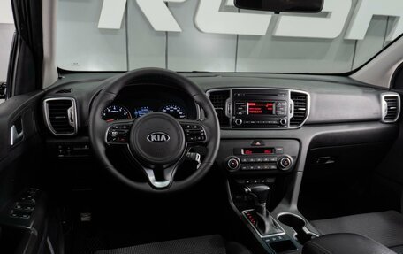 KIA Sportage IV рестайлинг, 2018 год, 1 879 000 рублей, 8 фотография