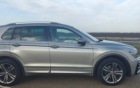 Volkswagen Tiguan II, 2018 год, 3 100 000 рублей, 5 фотография