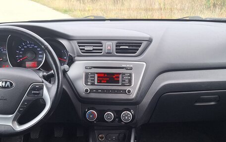 KIA Rio III рестайлинг, 2017 год, 1 000 000 рублей, 5 фотография