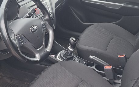 KIA Rio III рестайлинг, 2017 год, 1 000 000 рублей, 6 фотография