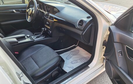 Mercedes-Benz C-Класс, 2011 год, 1 200 000 рублей, 21 фотография