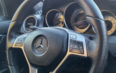 Mercedes-Benz C-Класс, 2011 год, 1 200 000 рублей, 29 фотография