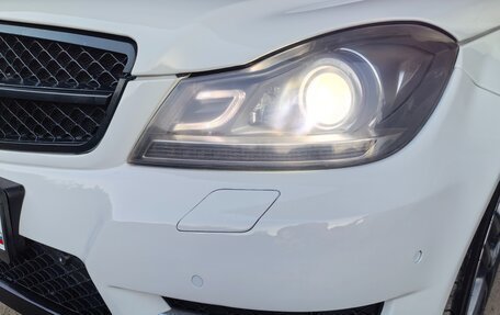 Mercedes-Benz C-Класс, 2011 год, 1 200 000 рублей, 39 фотография