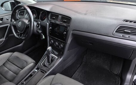 Volkswagen Golf VII, 2019 год, 1 849 000 рублей, 10 фотография