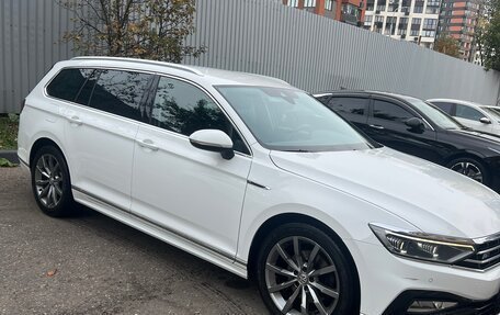 Volkswagen Passat B8 рестайлинг, 2019 год, 2 275 000 рублей, 5 фотография