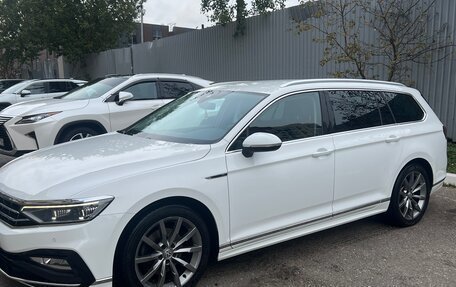 Volkswagen Passat B8 рестайлинг, 2019 год, 2 275 000 рублей, 6 фотография