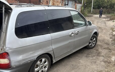 KIA Carnival III, 2000 год, 600 000 рублей, 2 фотография