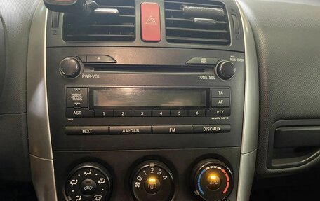 Toyota Auris II, 2011 год, 920 000 рублей, 9 фотография