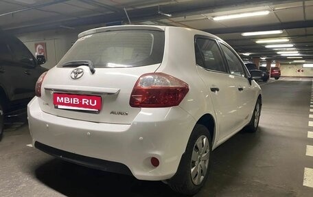 Toyota Auris II, 2011 год, 920 000 рублей, 4 фотография