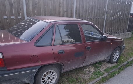 Daewoo Nexia I рестайлинг, 2005 год, 100 000 рублей, 2 фотография