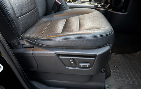 Land Rover Discovery III, 2008 год, 1 099 000 рублей, 28 фотография