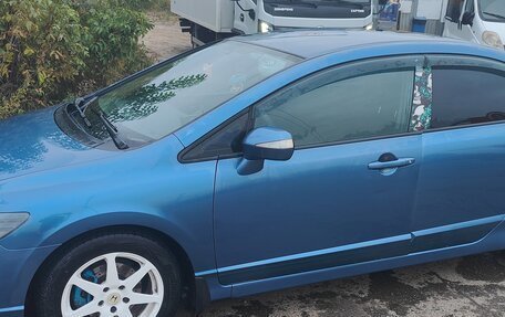 Honda Civic VIII, 2010 год, 750 000 рублей, 2 фотография