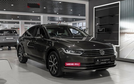 Volkswagen Passat B8 рестайлинг, 2016 год, 1 675 000 рублей, 2 фотография