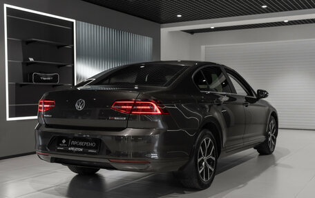 Volkswagen Passat B8 рестайлинг, 2016 год, 1 675 000 рублей, 5 фотография