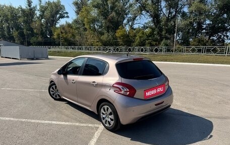 Peugeot 208 II, 2013 год, 620 000 рублей, 5 фотография