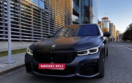 BMW 7 серия, 2019 год, 7 200 000 рублей, 2 фотография
