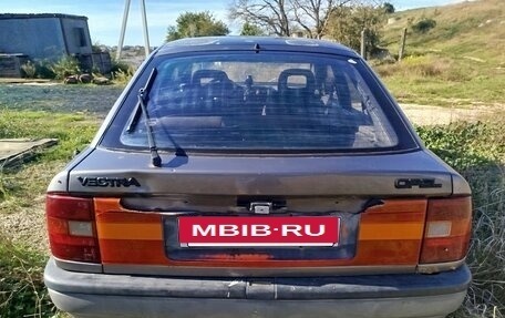 Opel Vectra A, 1990 год, 130 000 рублей, 10 фотография