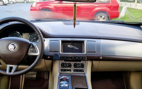 Jaguar XF I рестайлинг, 2011 год, 1 300 000 рублей, 7 фотография
