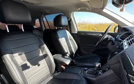 Volkswagen Tiguan II, 2019 год, 2 750 000 рублей, 23 фотография
