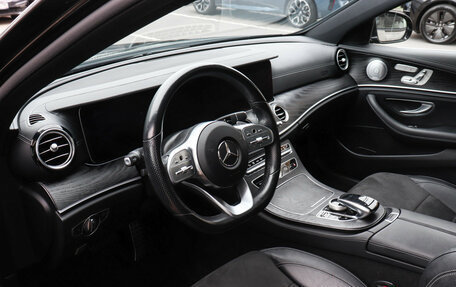 Mercedes-Benz E-Класс, 2020 год, 4 340 000 рублей, 7 фотография