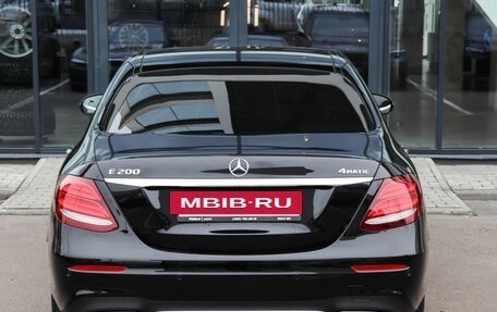 Mercedes-Benz E-Класс, 2020 год, 4 340 000 рублей, 5 фотография