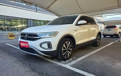 Volkswagen T-Roc I, 2023 год, 1 850 000 рублей, 1 фотография