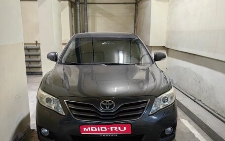 Toyota Camry, 2009 год, 980 000 рублей, 1 фотография