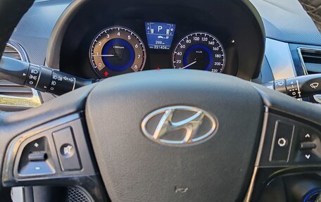 Hyundai Solaris II рестайлинг, 2013 год, 585 000 рублей, 5 фотография