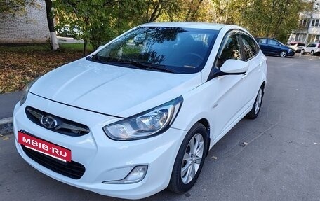 Hyundai Solaris II рестайлинг, 2013 год, 585 000 рублей, 4 фотография