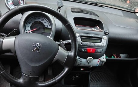 Peugeot 107 I рестайлинг, 2012 год, 430 000 рублей, 5 фотография