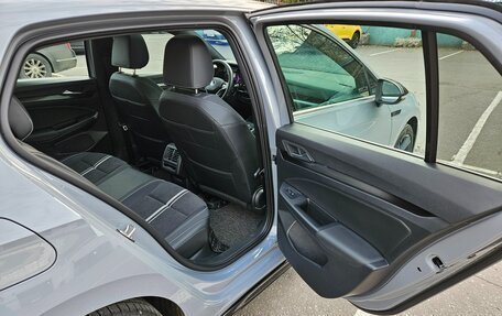 Volkswagen Golf VIII, 2022 год, 2 750 000 рублей, 13 фотография